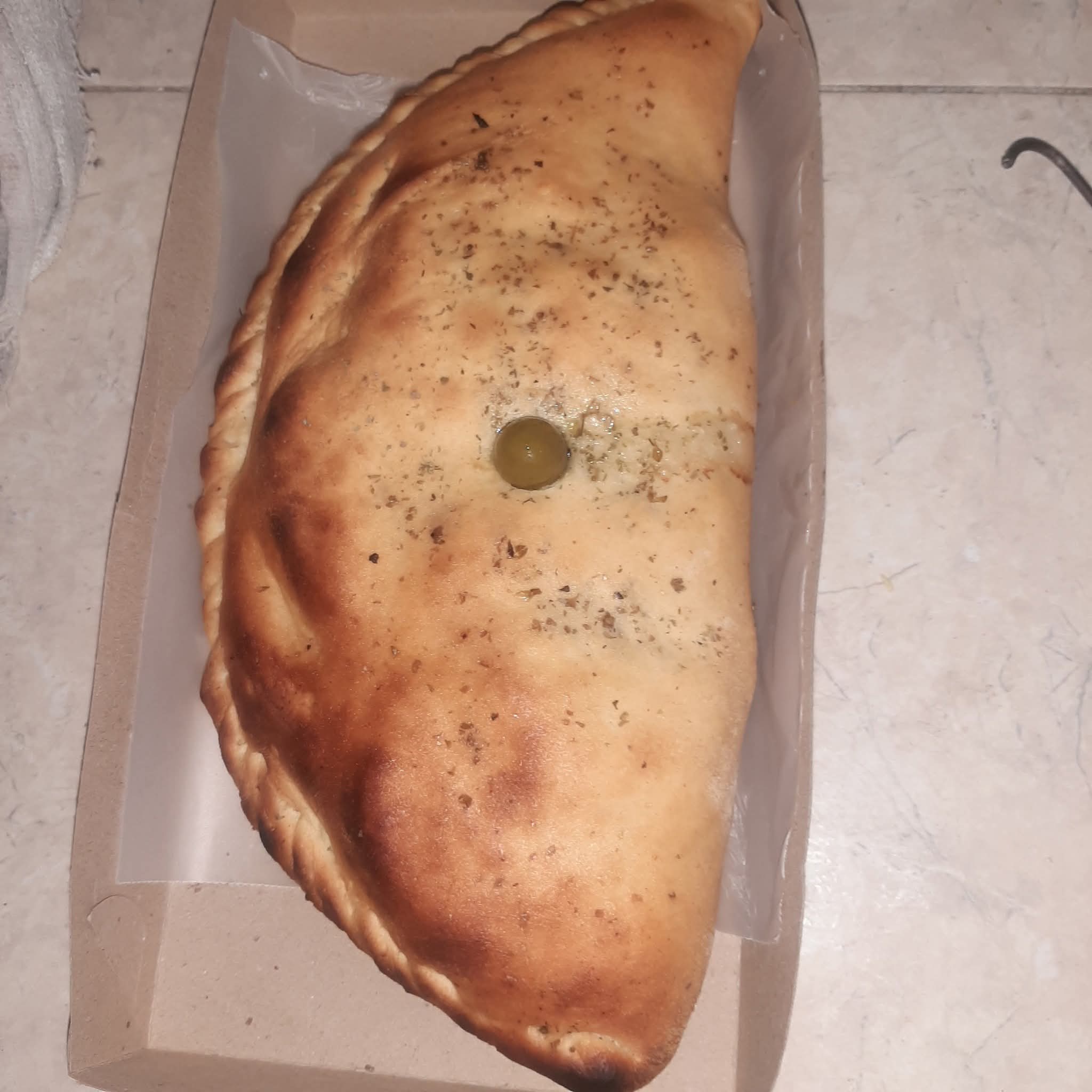 PIZZA CALZONE